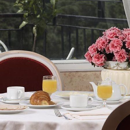 Hotel Eliseo Rzym Restauracja zdjęcie