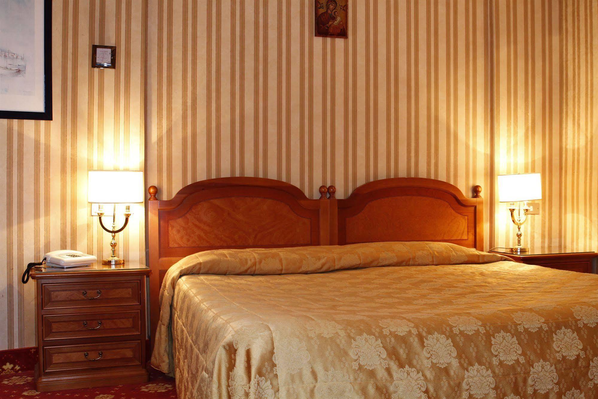 Hotel Eliseo Rzym Zewnętrze zdjęcie